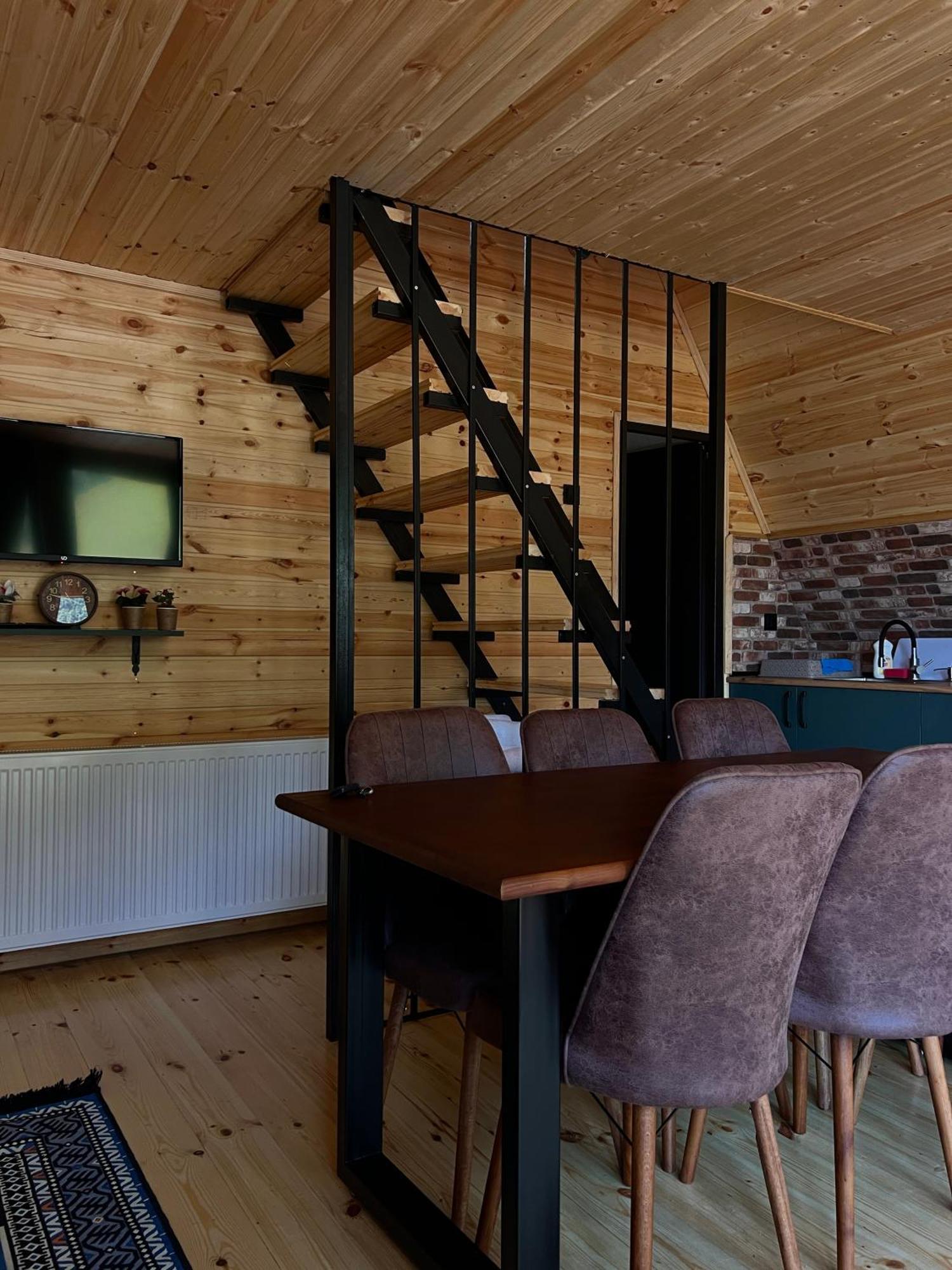 Kazbegi Inn Cottages Экстерьер фото