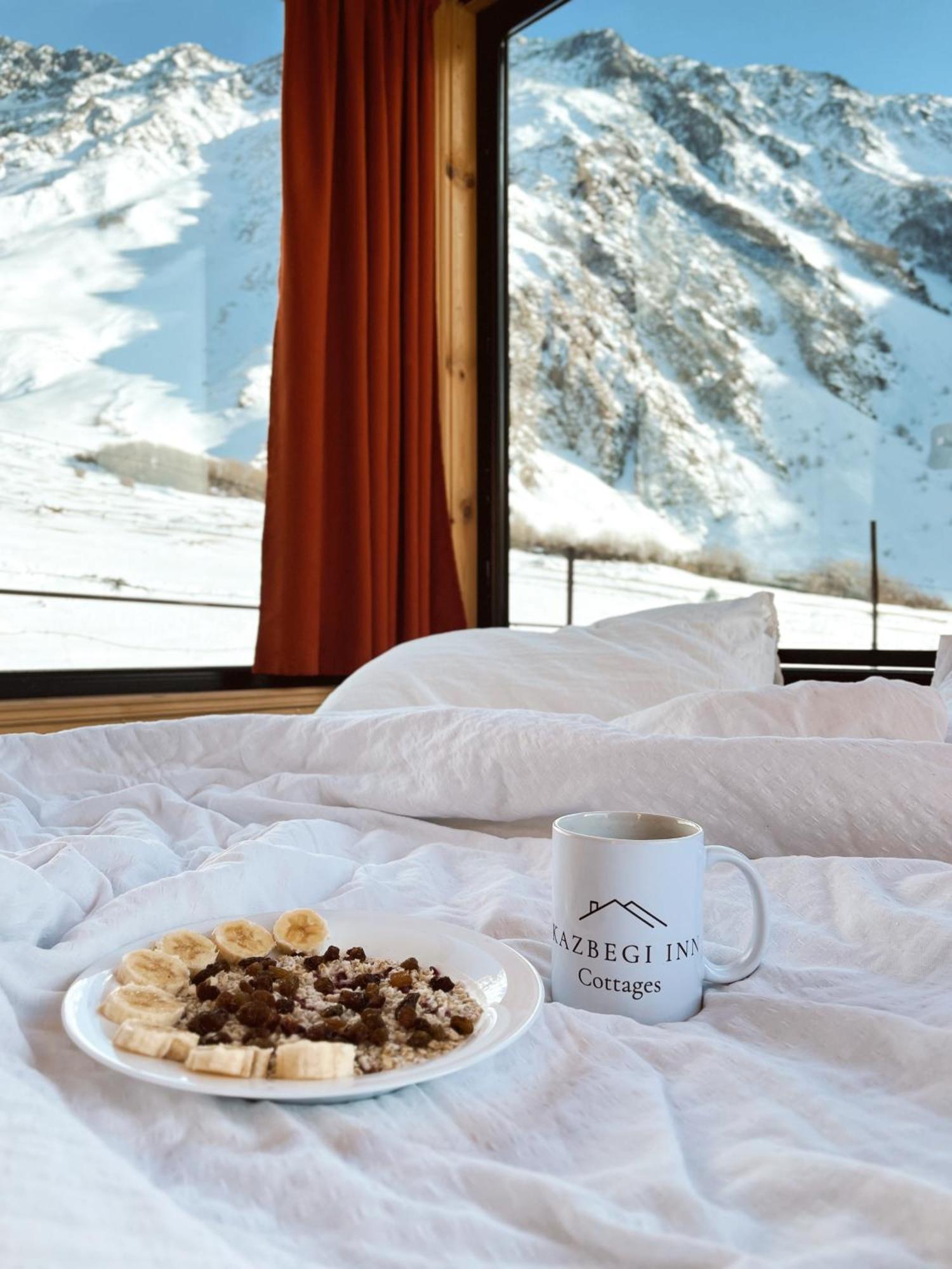 Kazbegi Inn Cottages Экстерьер фото